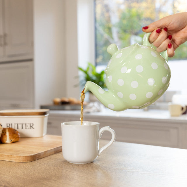 London Pottery Farmhouse 4 Cup Teapot - Peppermint with White Spots