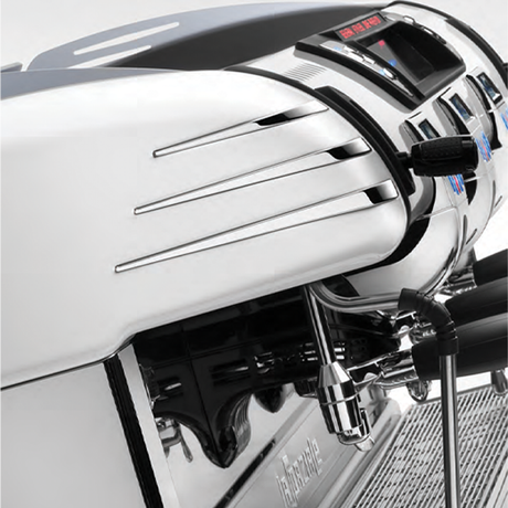 La Spaziale S40 Suprema commercial espresso machine – semi-automatic model for cafes and coffee shops, featuring advanced temperature control and energy-saving technology