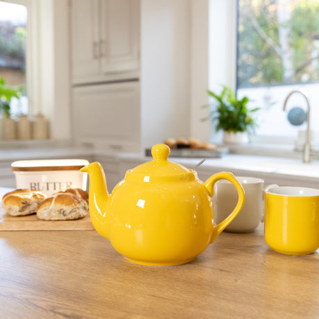 London Pottery Farmhouse 4 Cup Teapot - New Yellow