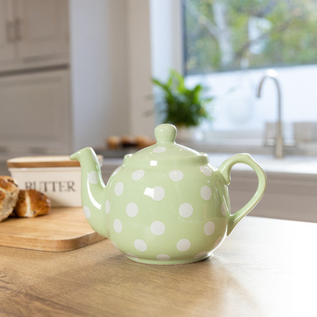 London Pottery Farmhouse 4 Cup Teapot - Peppermint with White Spots