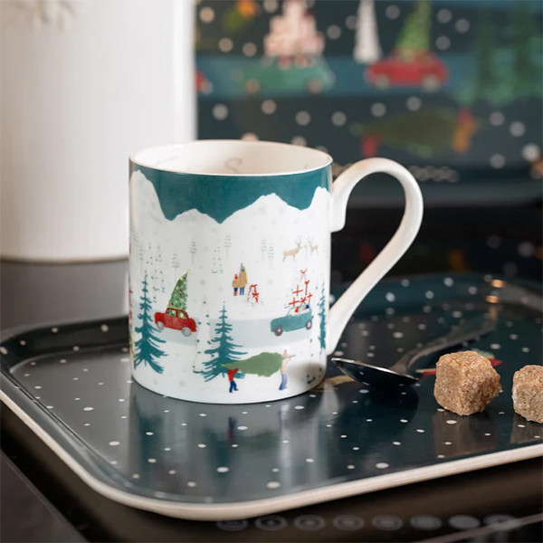 Sophie Allport Tis the Season Mug - 425ml (Gift Boxed) on tray