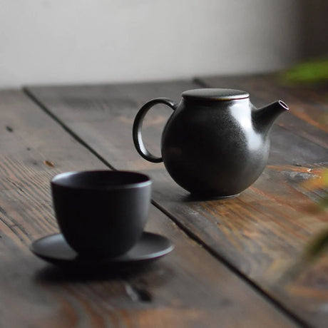 Kinto Pebble Cup And Saucer Black