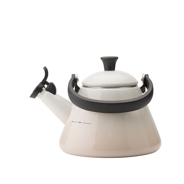 Le Creuset, Le Creuset Kone Kettle - Meringue, Redber Coffee