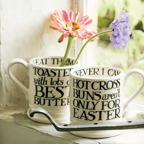 Emma Bridgewater, Emma Bridgewater B&W Toast Hot Cross Buns Mug - 1/2 Pint, Redber Coffee