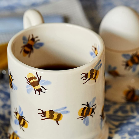 Emma Bridgewater, Emma Bridgewater Bumblebee Mug - 1/2 Pint, Redber Coffee